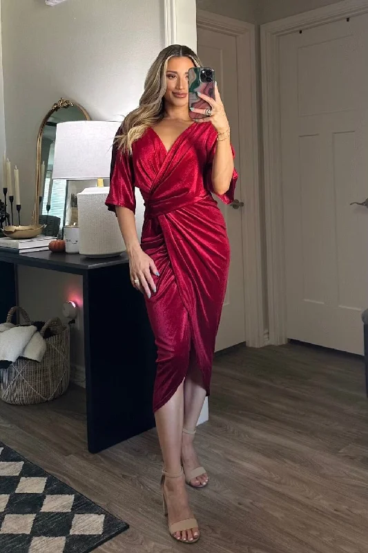 Loving You Is Easy Velvet Midi Dress: Burgundy