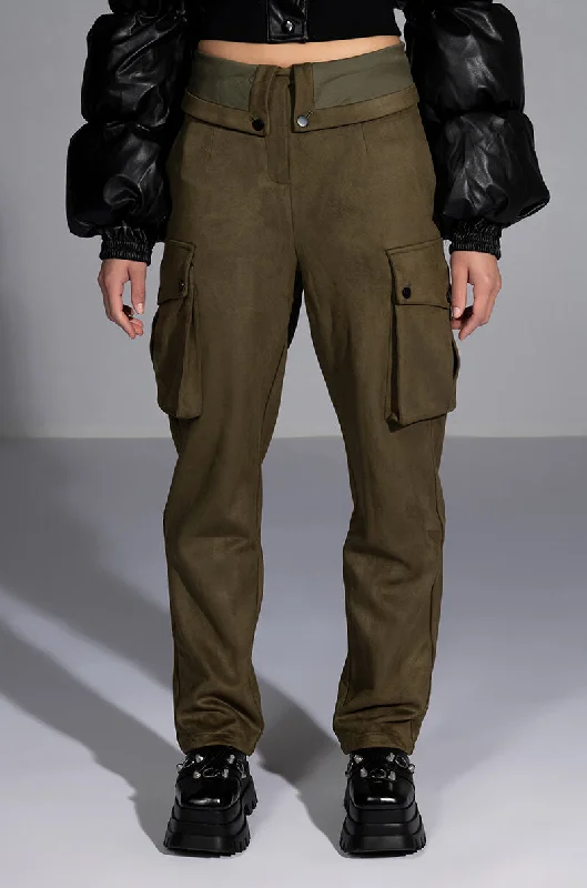 DISTRACTION FOLD OVER CARGO PANTS