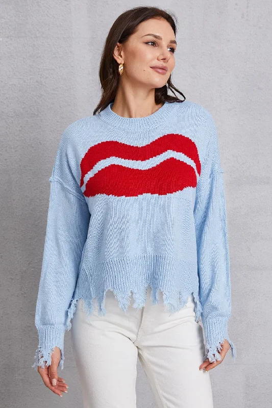 Cozy knit sweater with lip fringe