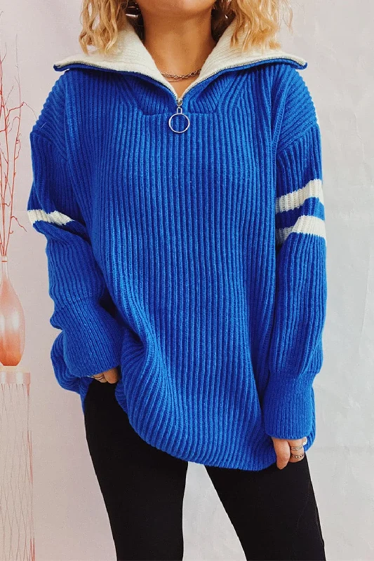 Cozy striped sweater with zip