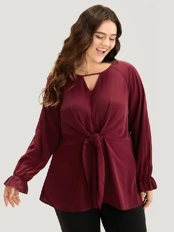 Anti-Wrinkle Twist Front Keyhole Ties Blouse